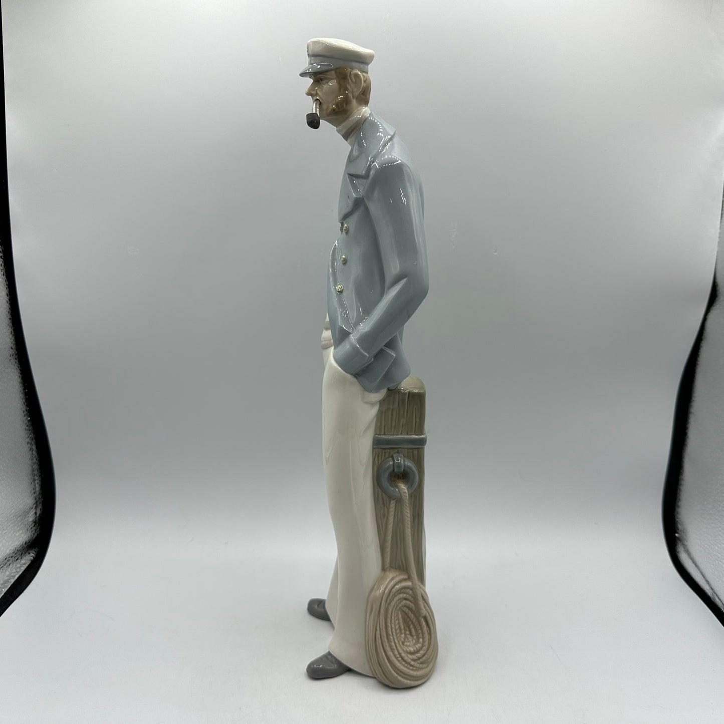 Lladro Porcelain Figurine Sea Captain #4621 Retired