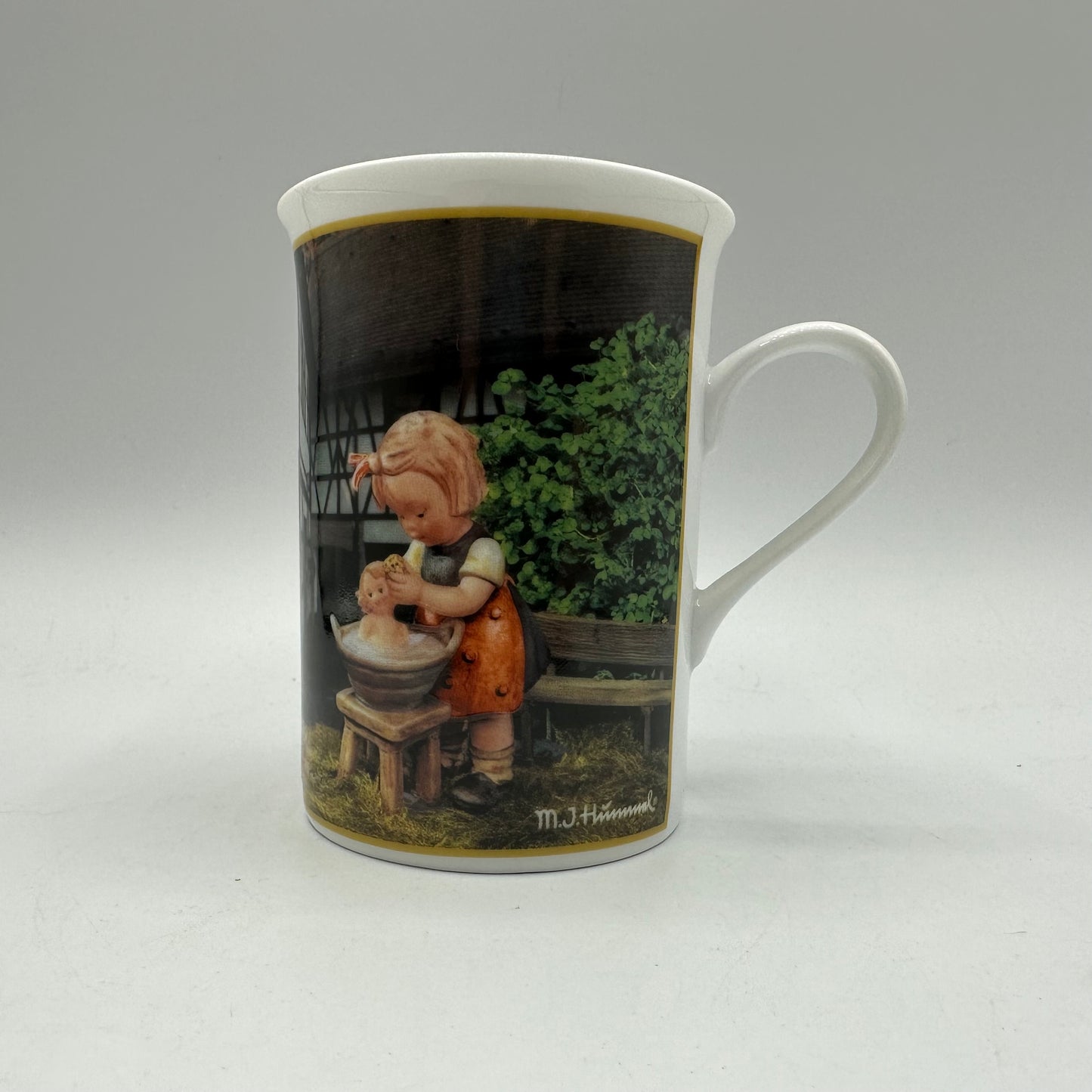 M.I. Hummel Porcelain Collector Mug "June-Doll Bath" Danbury Mint