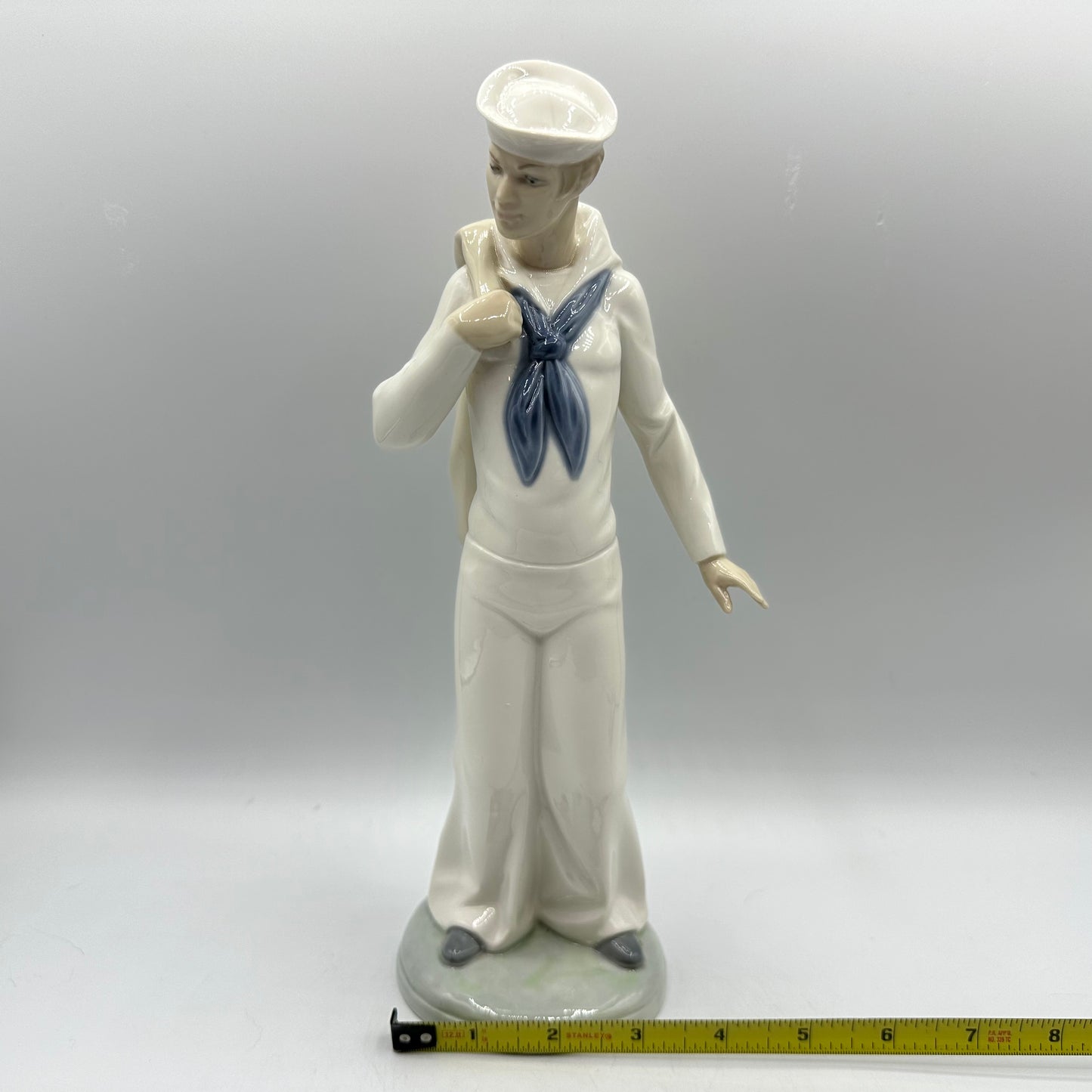 Nao by Lladro Porcelain Figurine A Long Journey # 429 Retired