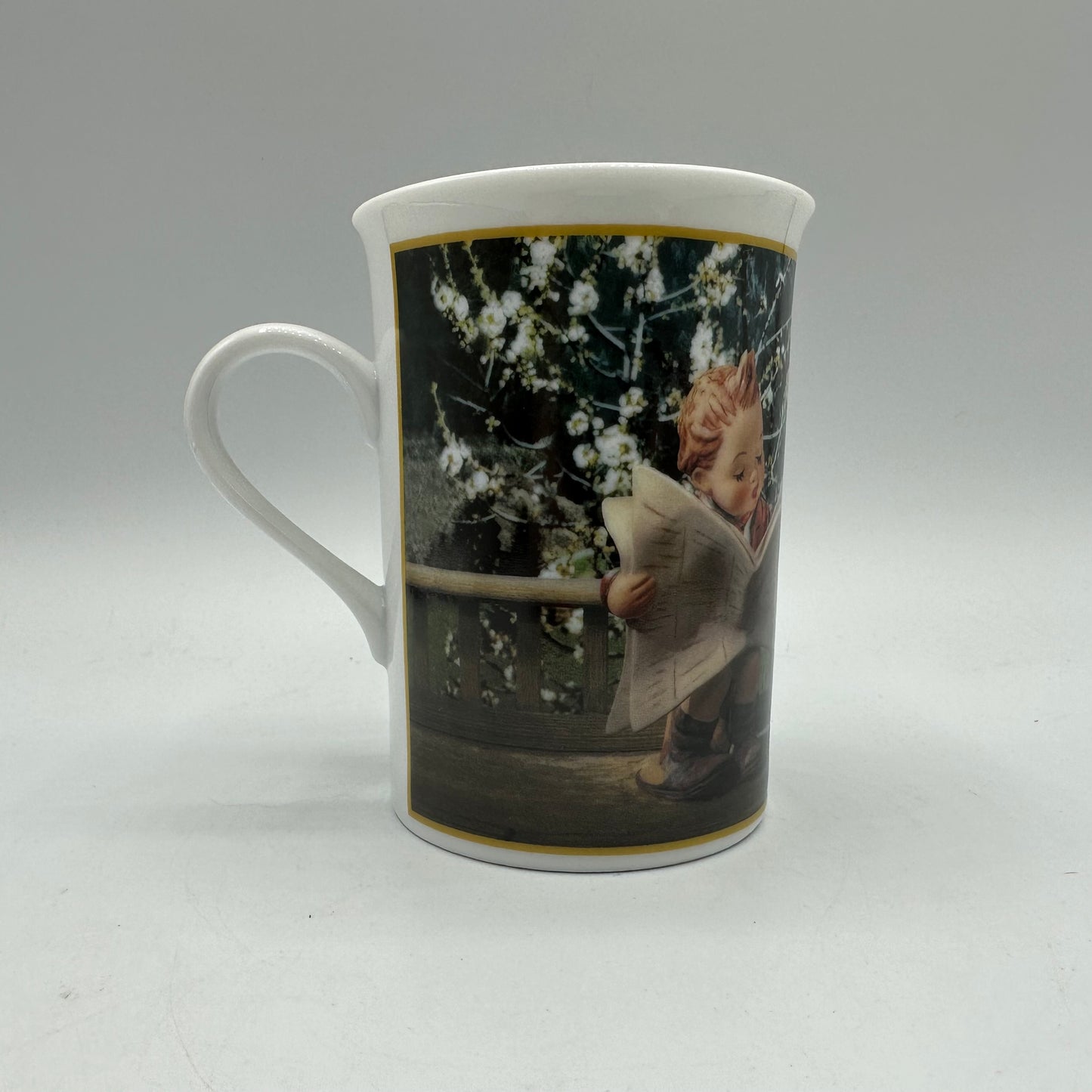 M.I. Hummel Porcelain Collector Mug "July-What's New?" Danbury Mint