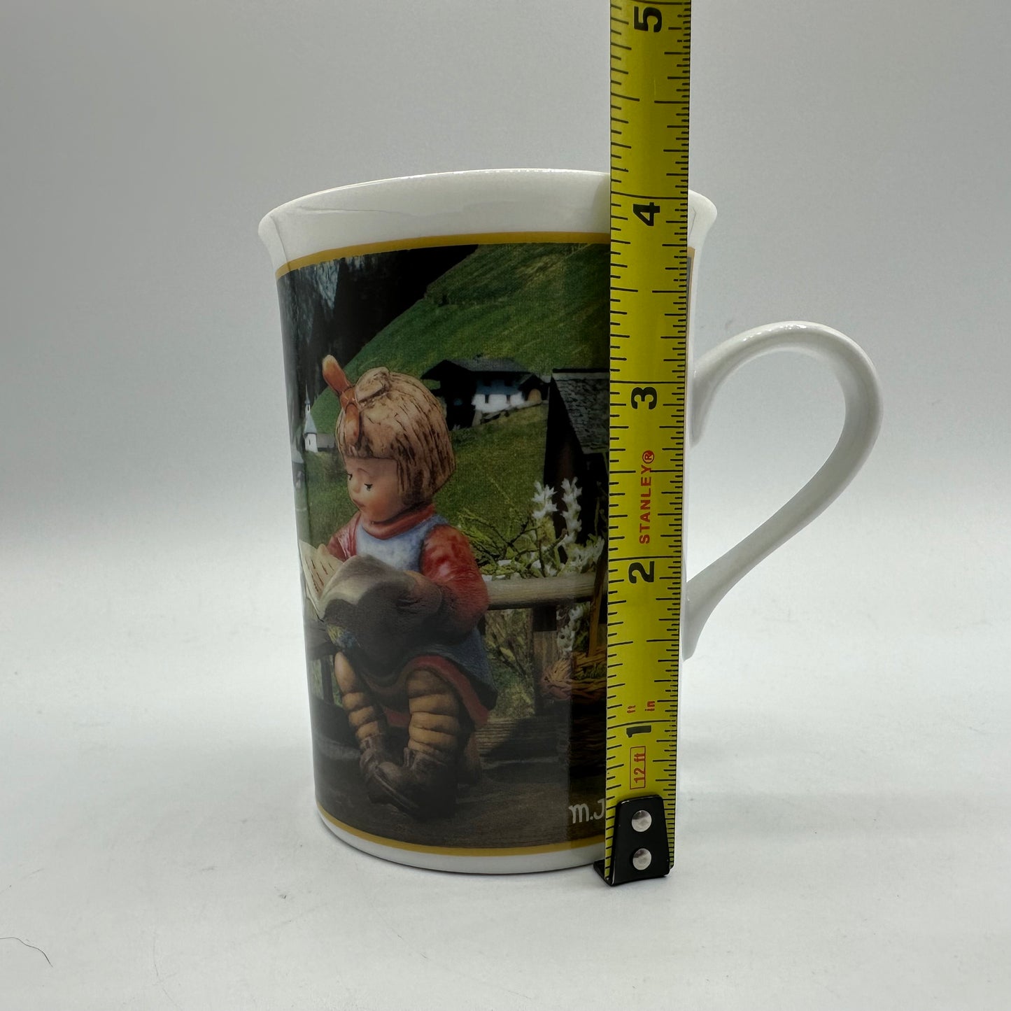 M.I. Hummel Porcelain Collector Mug "July-What's New?" Danbury Mint