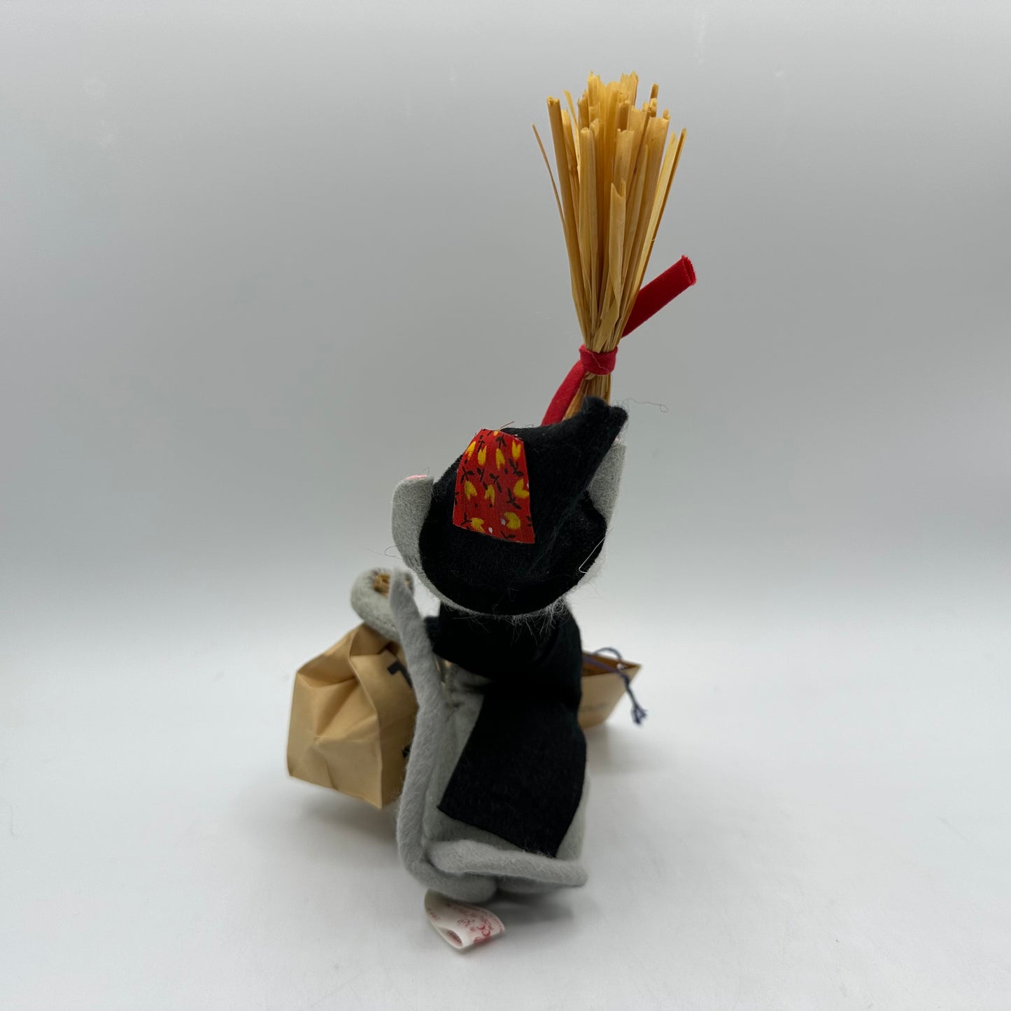 Annalee Mobilitee Dolls Mouse - Witch with Broom and Trick/Treat Bag 1989