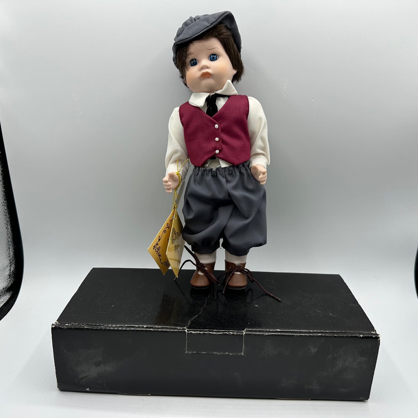 Kingstate 10" Porcelain Dolls Jason and Juily