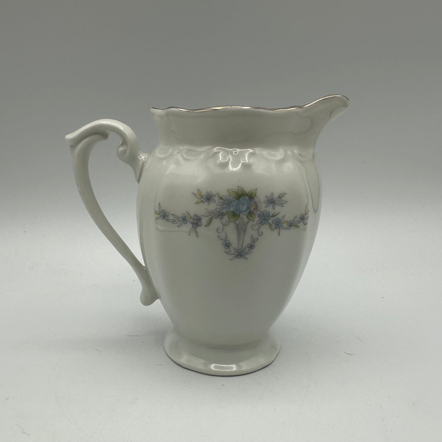 Chodziez Sugar Bowl & Creamer Blue Floral Swag