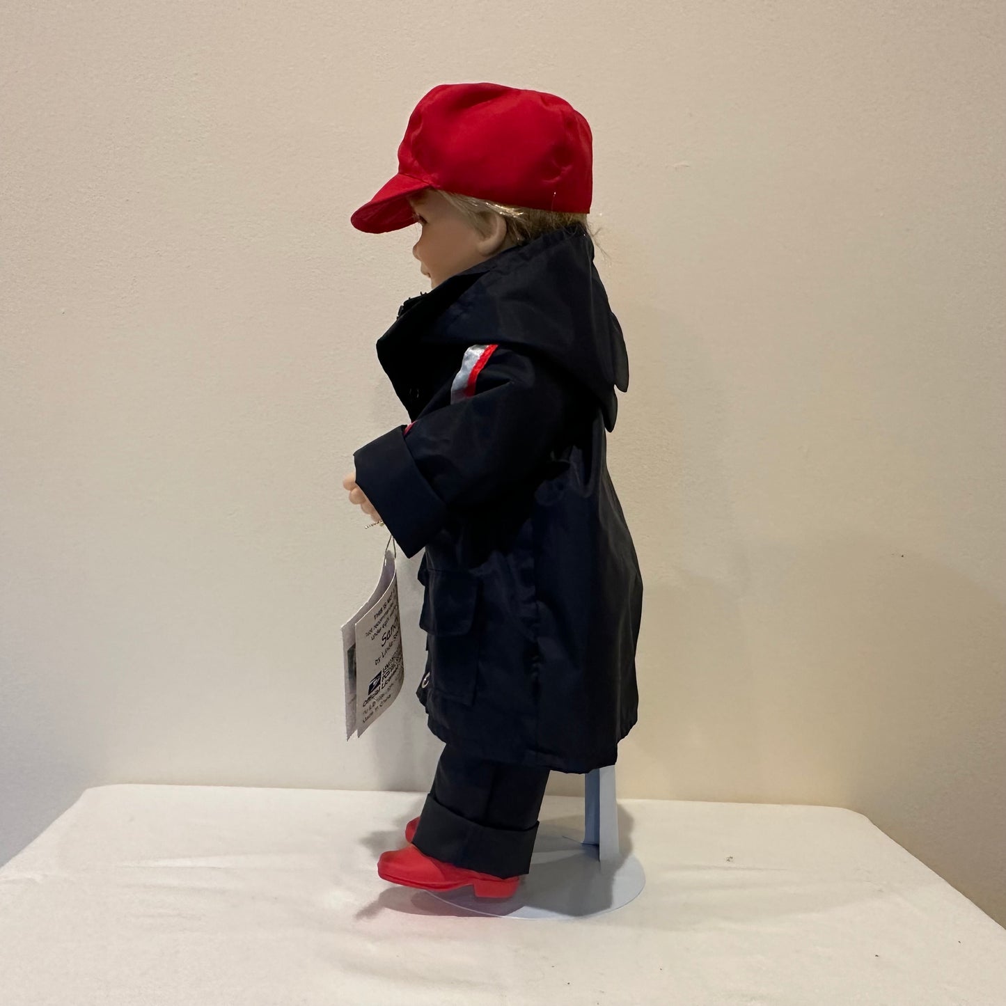 1998 Collectible Concepts Doll Sandy USPS