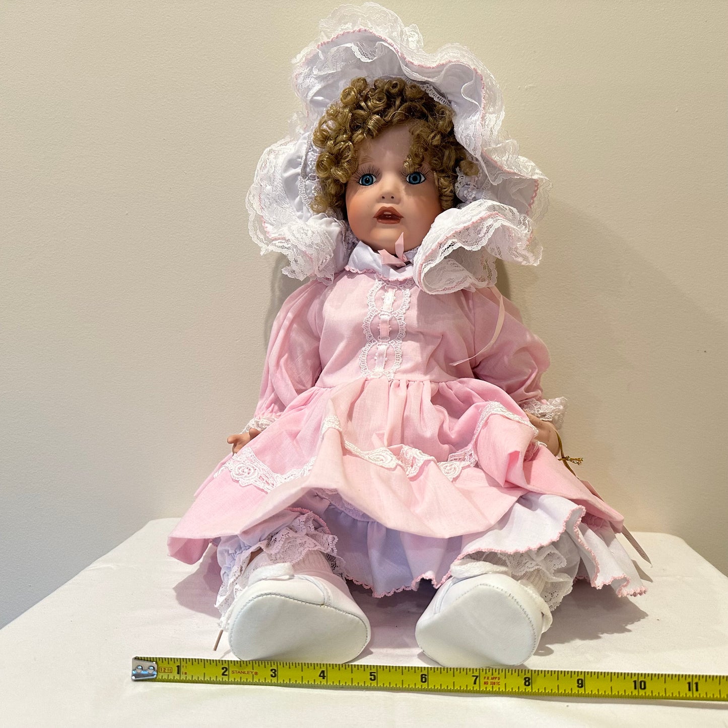 Treasured Heirloom Collection Gwen Ross 21" Porcelain Baby Doll