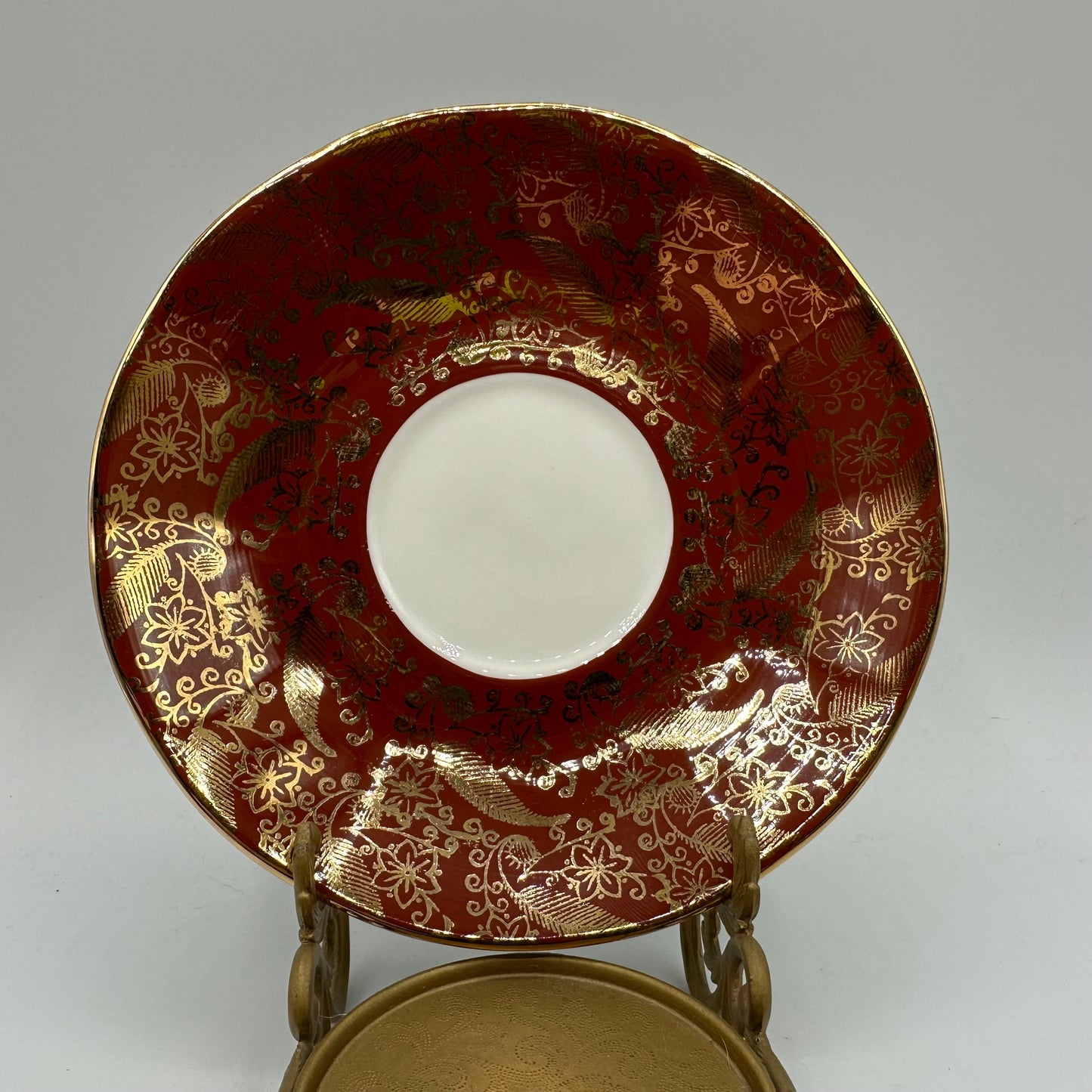 Elizabethan Cup and Saucer Sovereign Pattern-Maroon