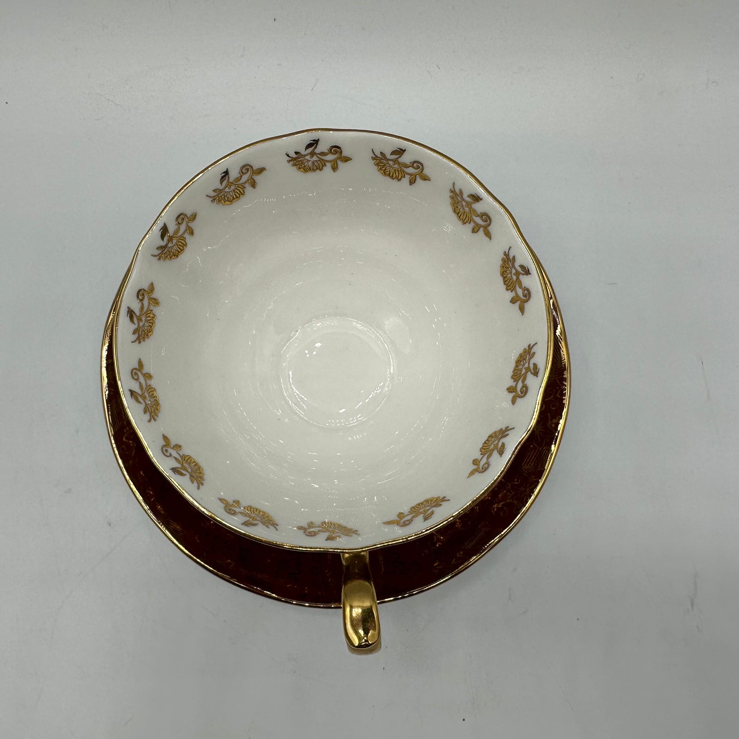 Elizabethan Cup and Saucer Sovereign Pattern-Maroon