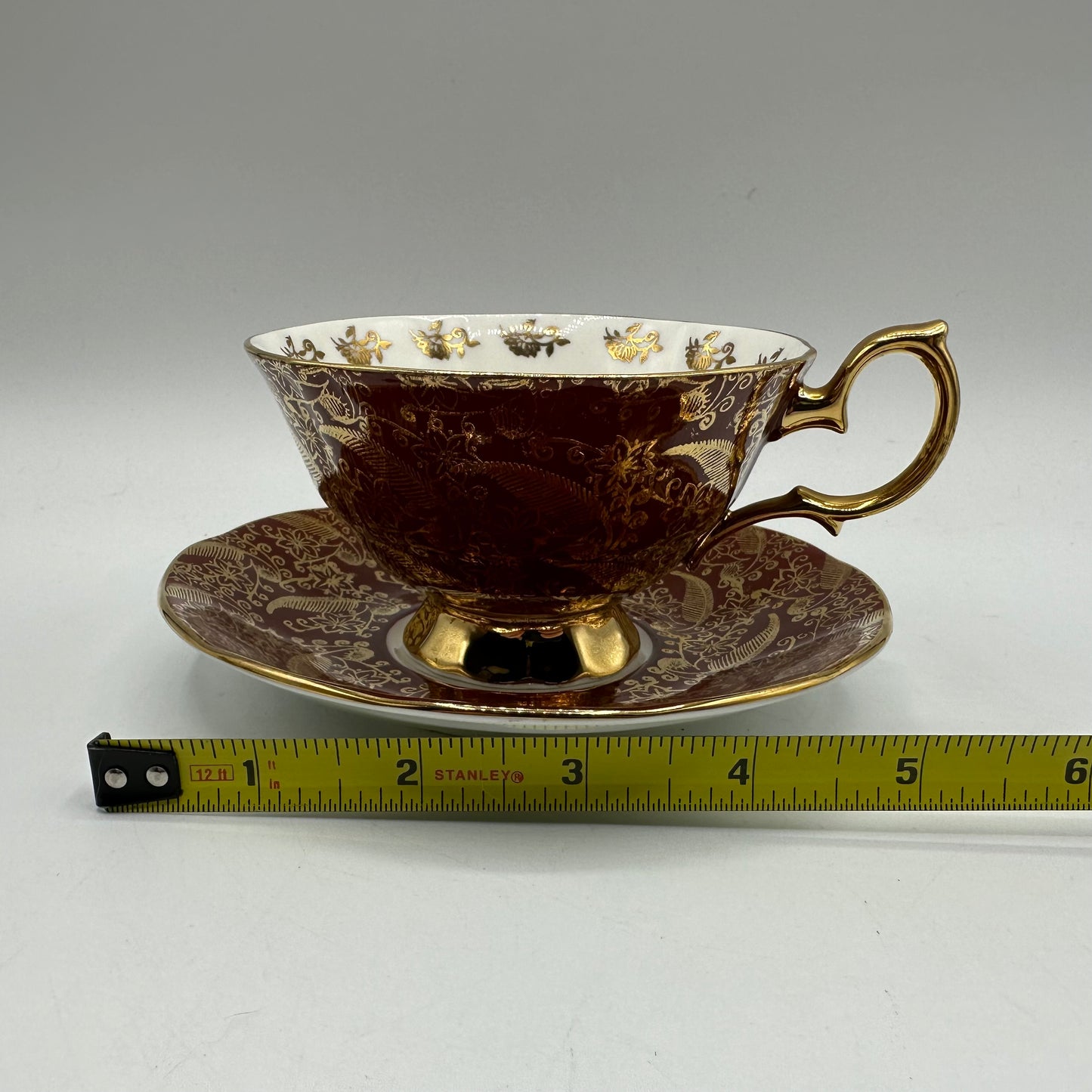 Elizabethan Cup and Saucer Sovereign Pattern-Maroon