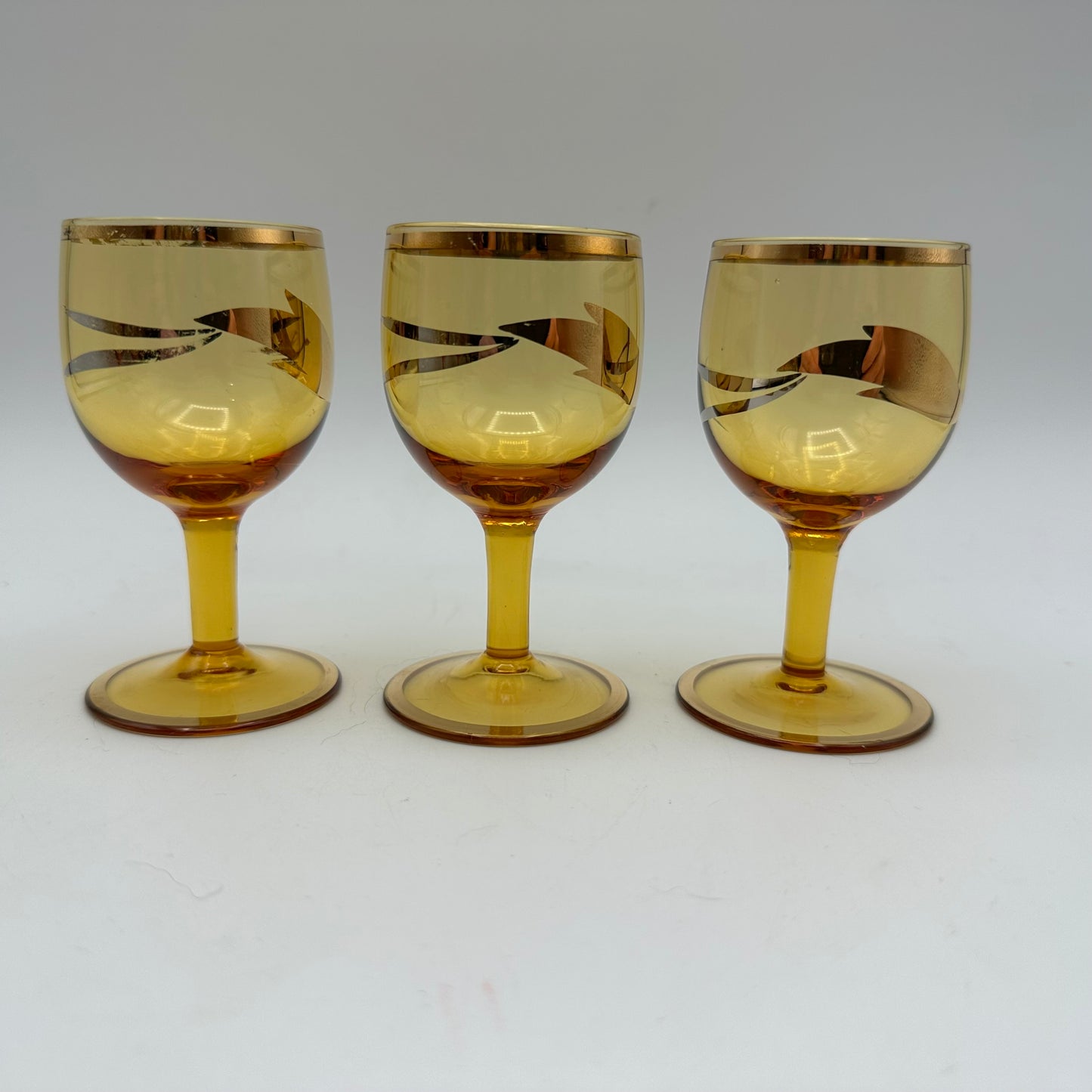 Amber Decanter and 6 Cordial Glasses, Floral Accents