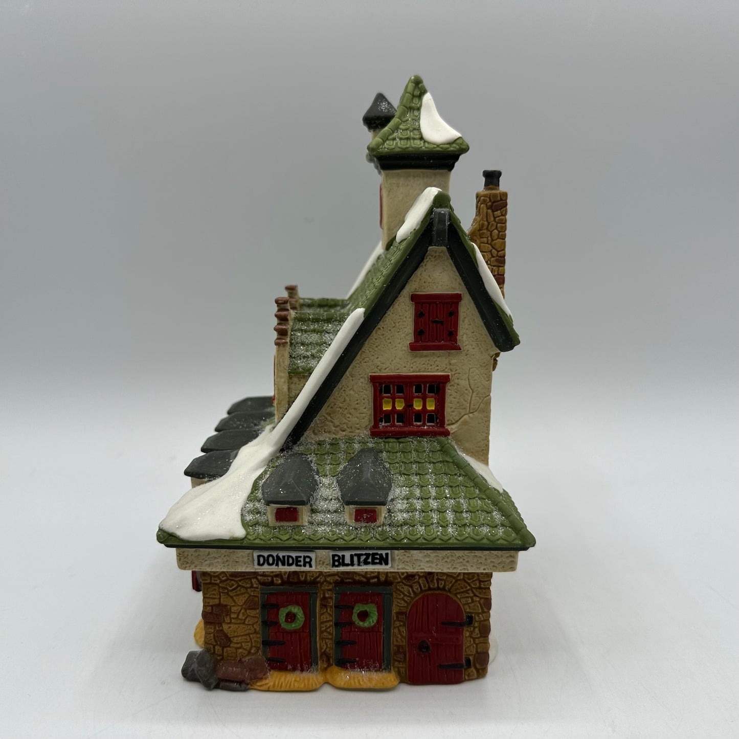 Department 56 Heritage Village Reindeer Barn