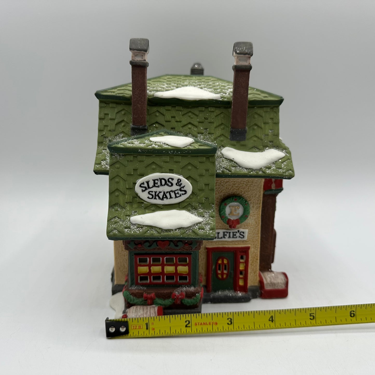 Department 56 Heritage Village Elfies Sleds & Skates