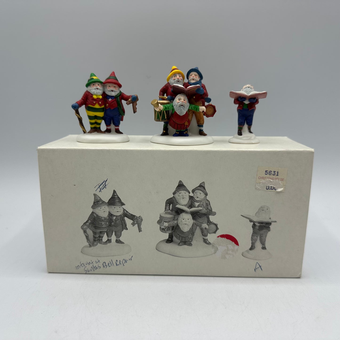 Department 56 Heritage Village Sing a Song for Santa Figurines