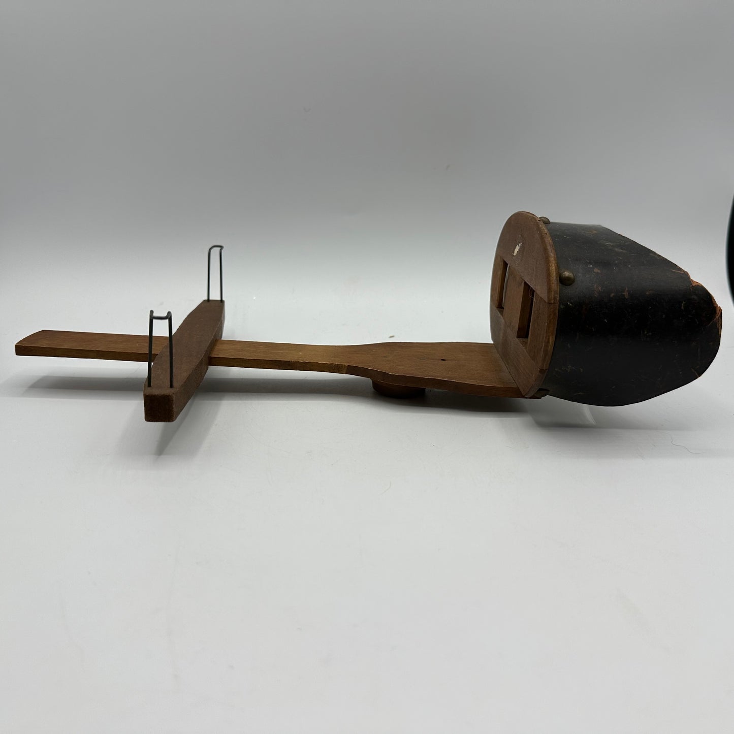 Underwood & Underwood Stereoscope Viewer, Set of 2, with 109 Slides