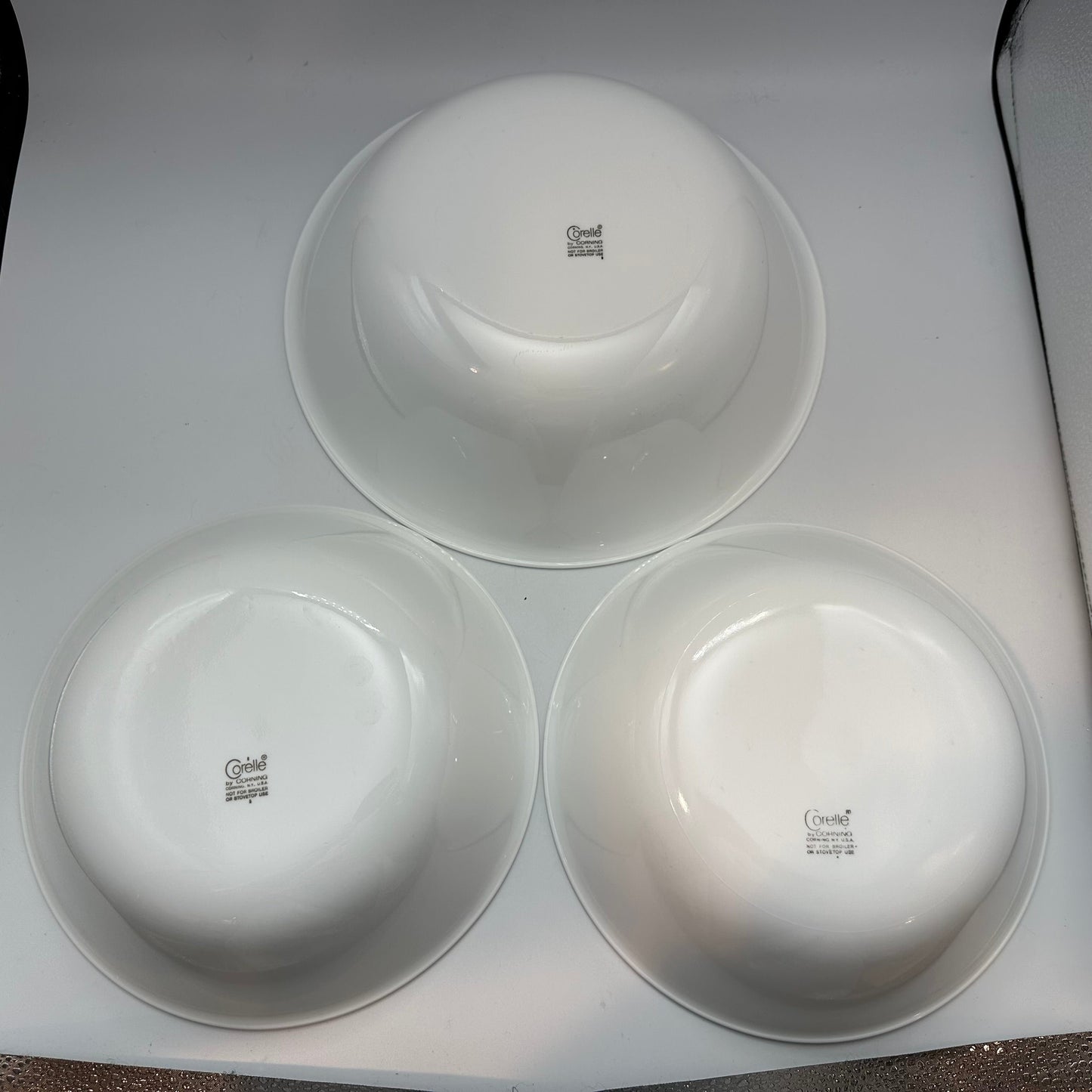 Corelle Livingware White Bowls, 2-1qt, 1-2qt