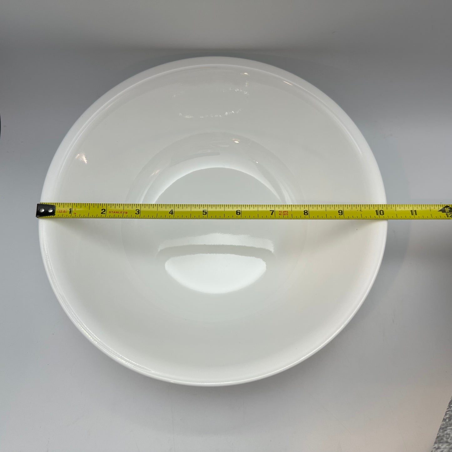 Corelle Livingware White Bowls, 2-1qt, 1-2qt