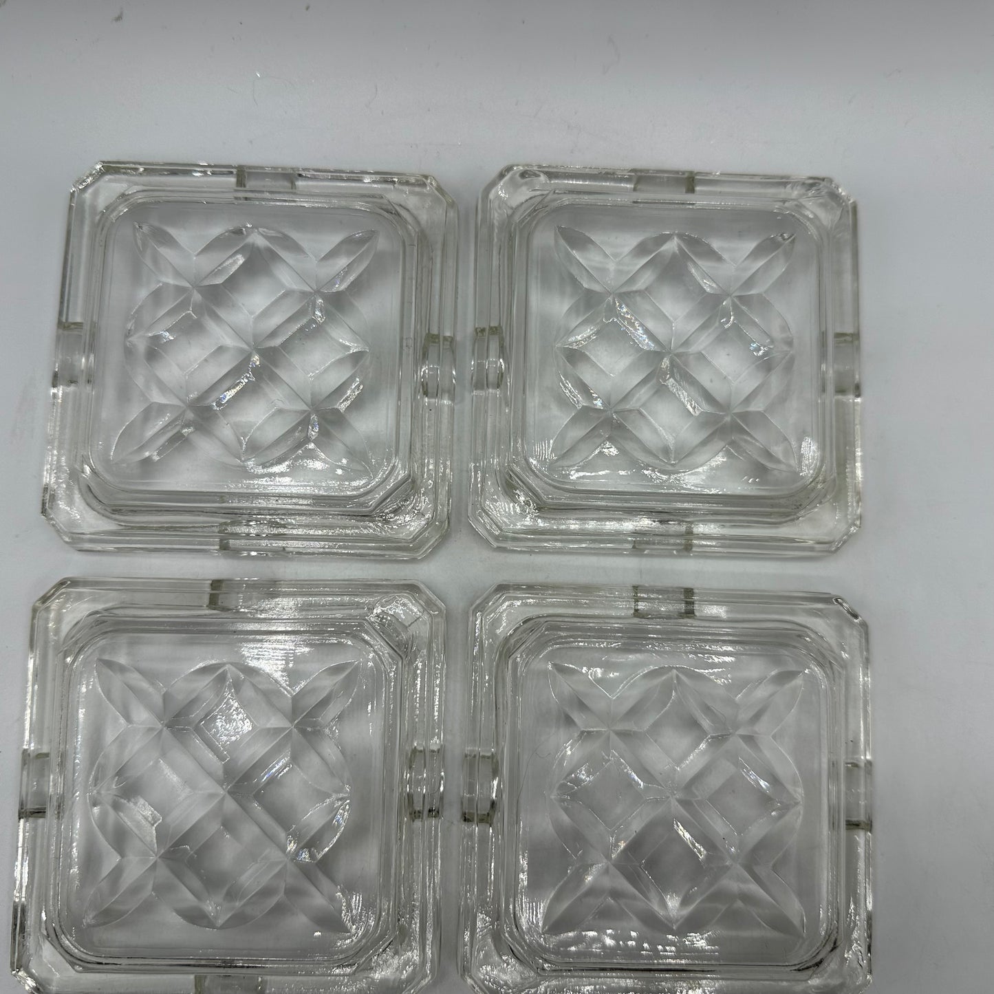 Anchor Hocking 6 Piece Smoking Set