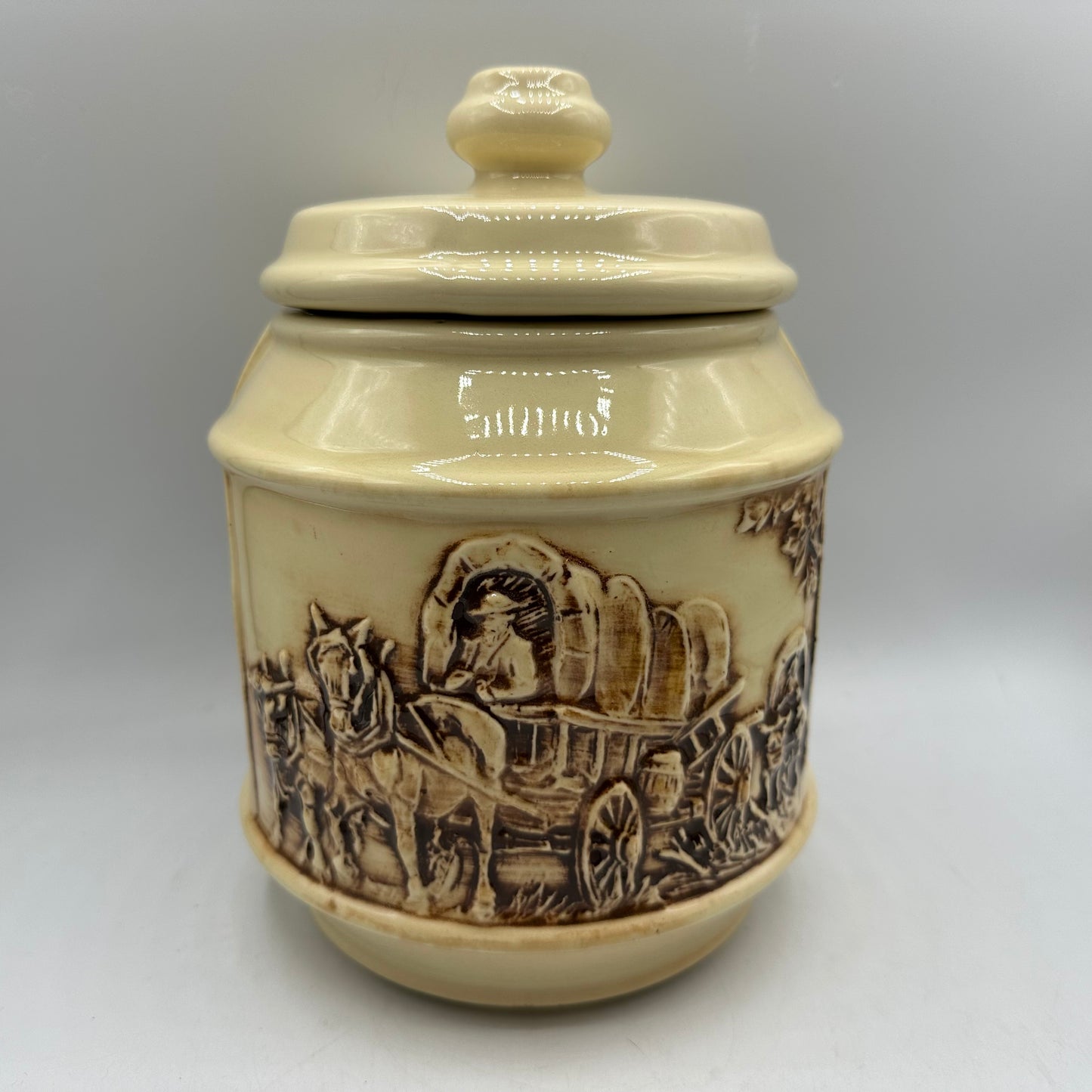 McCoy Pioneer Family and Covered Wagaon Cookie Jar