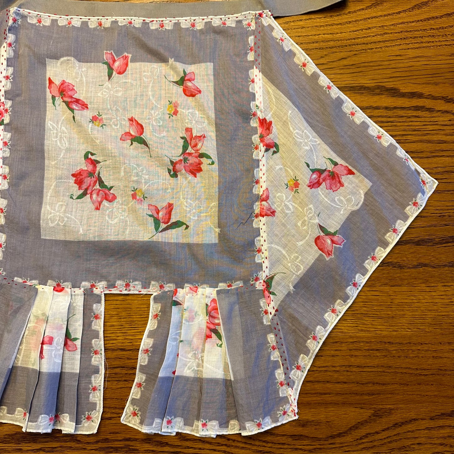 Red Floral Apron With Blue Accents, 50s/60s