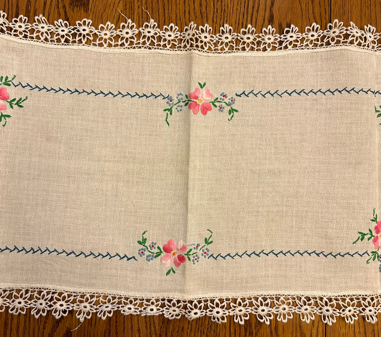 Floral Table Runner With Lace Trim