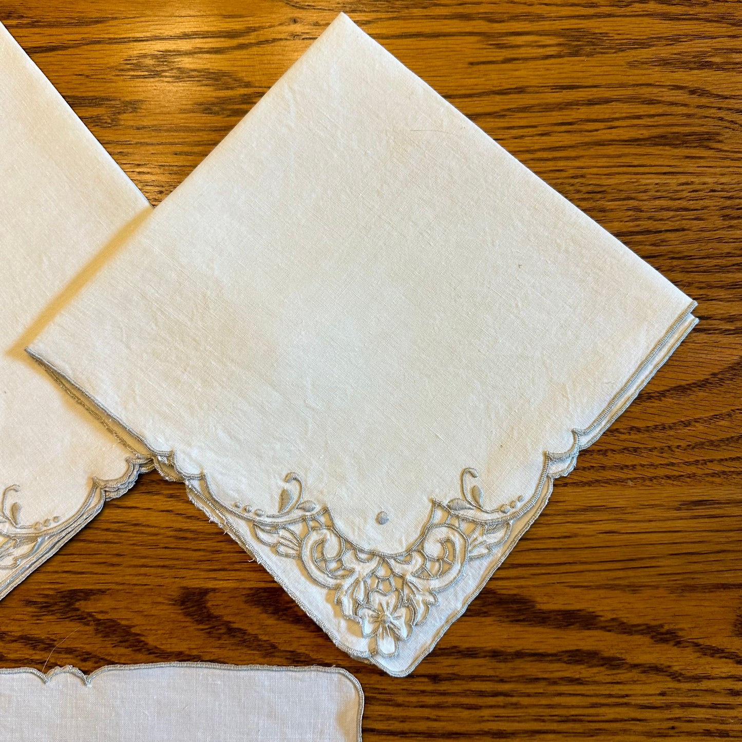 Ivory With Taupe Boarder Linen Napkins, Floral Cutwork Corner Design, Set of 4
