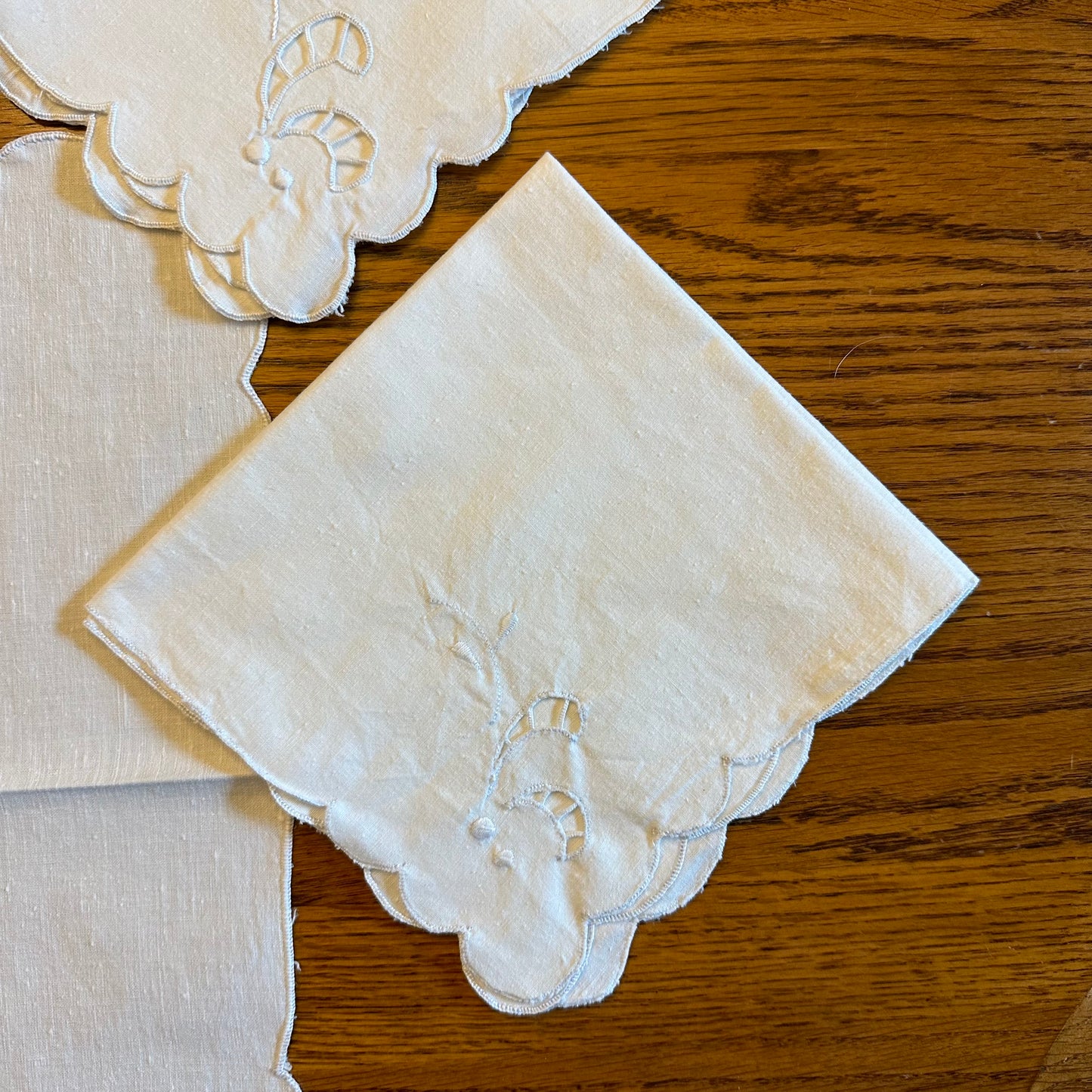 Linen White Napkin, Floral Corner Design, Set of 6