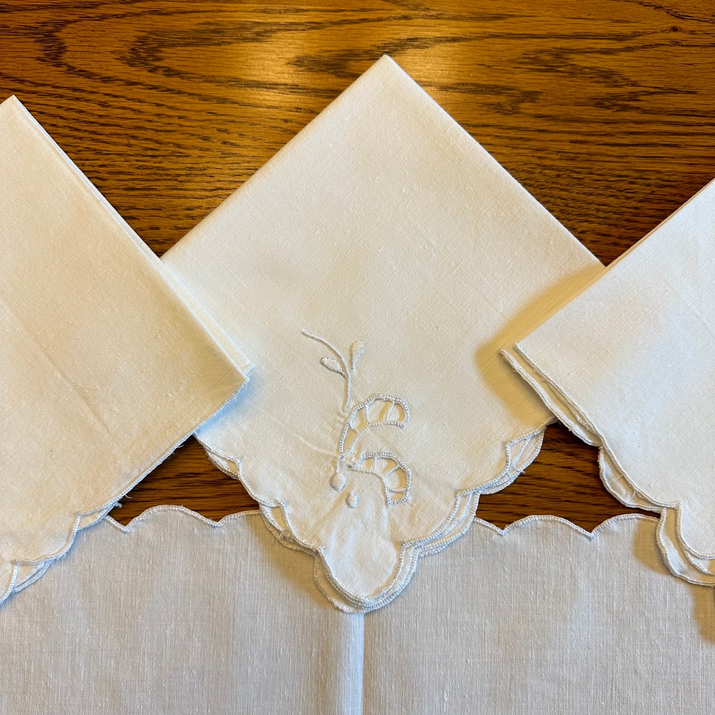 Linen White Napkin, Floral Corner Design, Set of 6