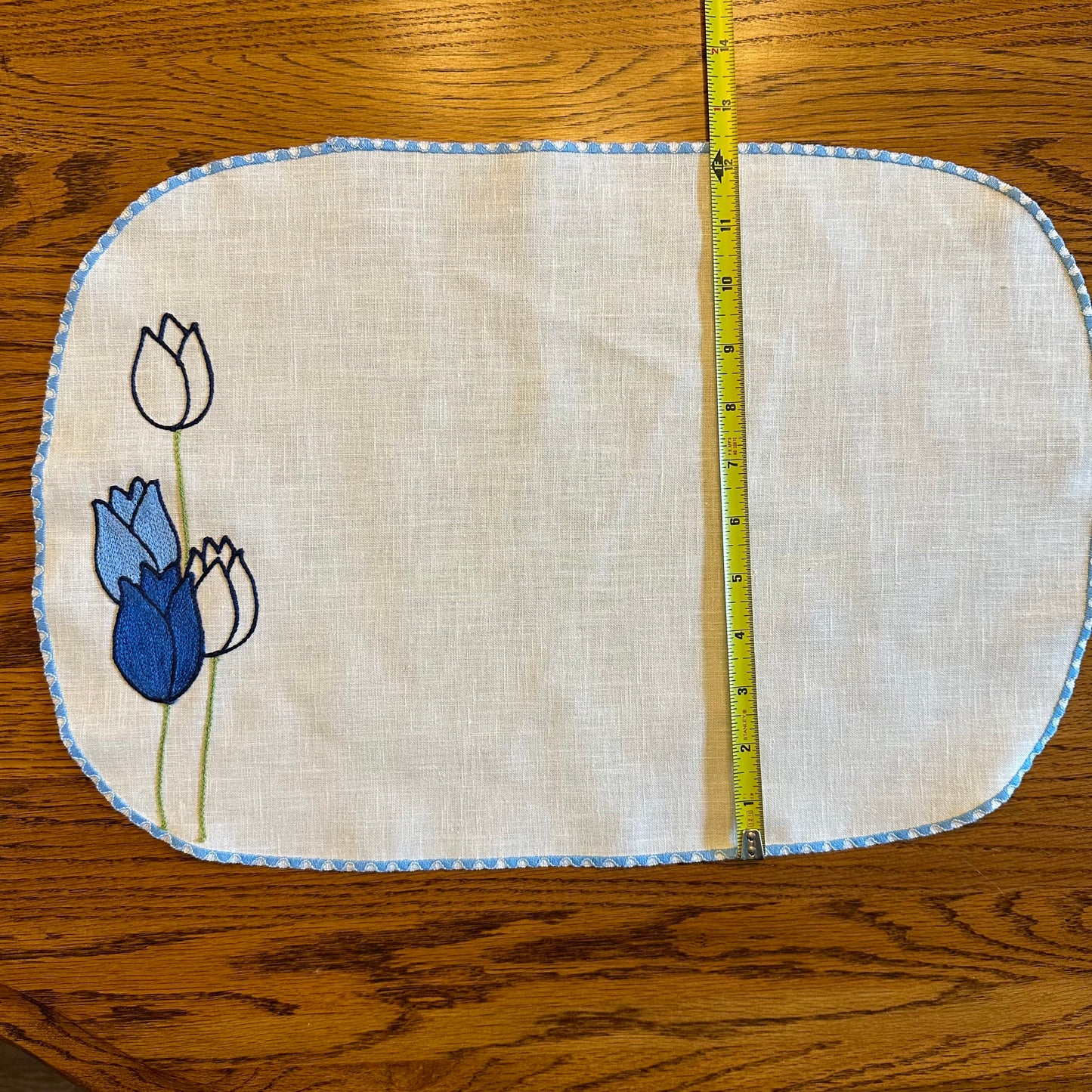 Blue and White Tulip Placemats & Matching Napkins, Set of 4