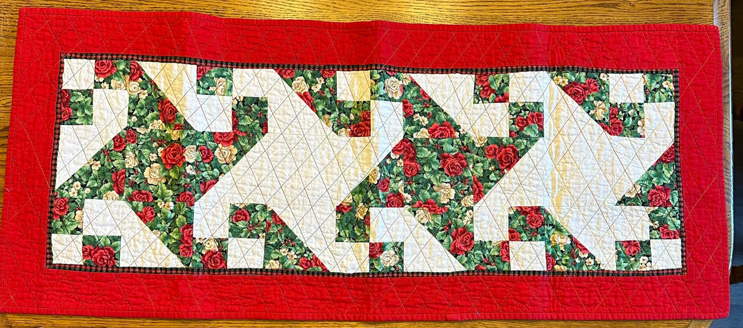 Quilted Red and White Roses Table Runner