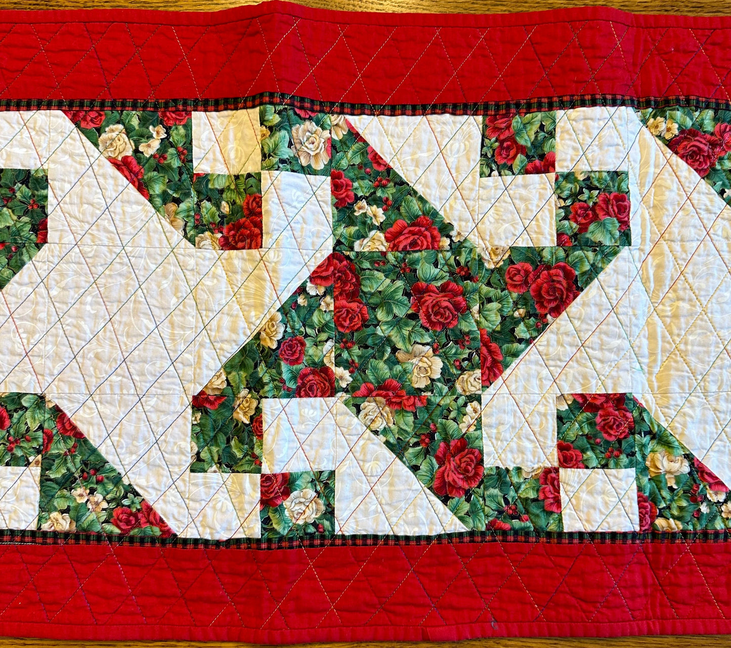 Quilted Red and White Roses Table Runner