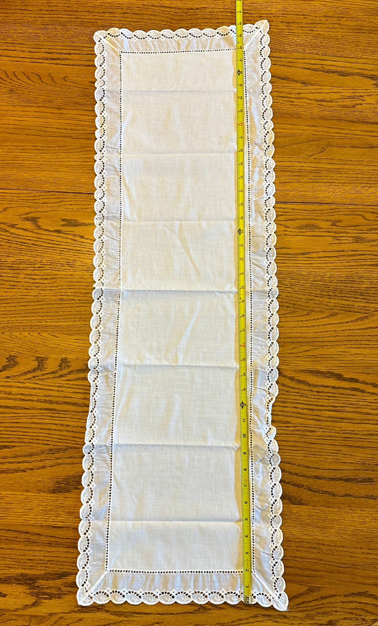 White Cotton Runner, Scalloped Edge