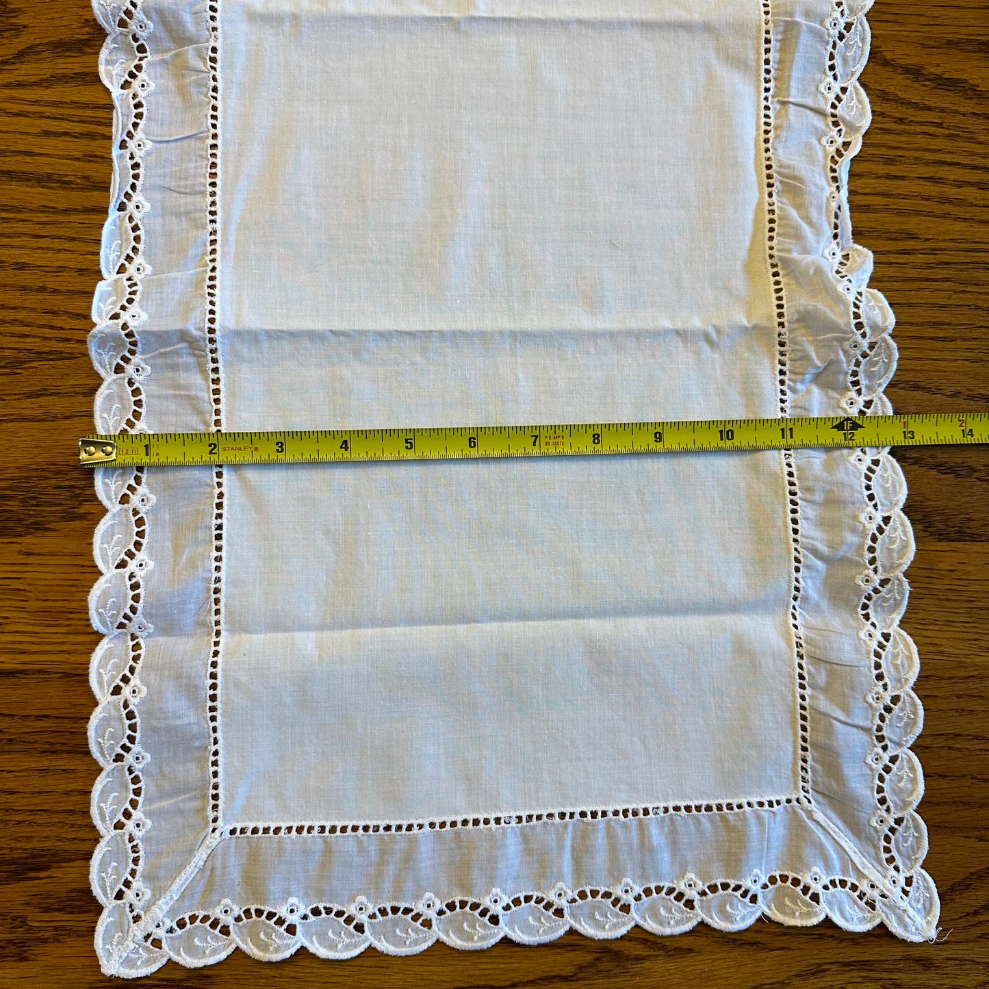 White Cotton Runner, Scalloped Edge
