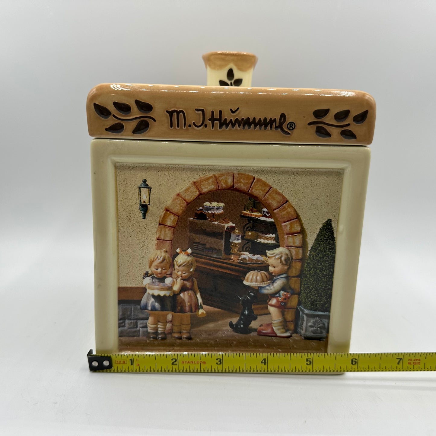 M.J. Hummel Square Cannister "Happy Birthday, Begging His Share"