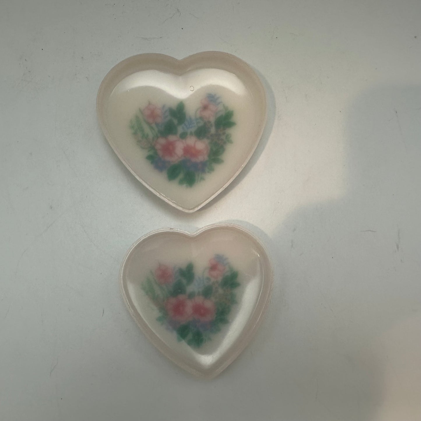 Light Pink Floral Heart Shaped Plastic Nesting Trinket Boxes