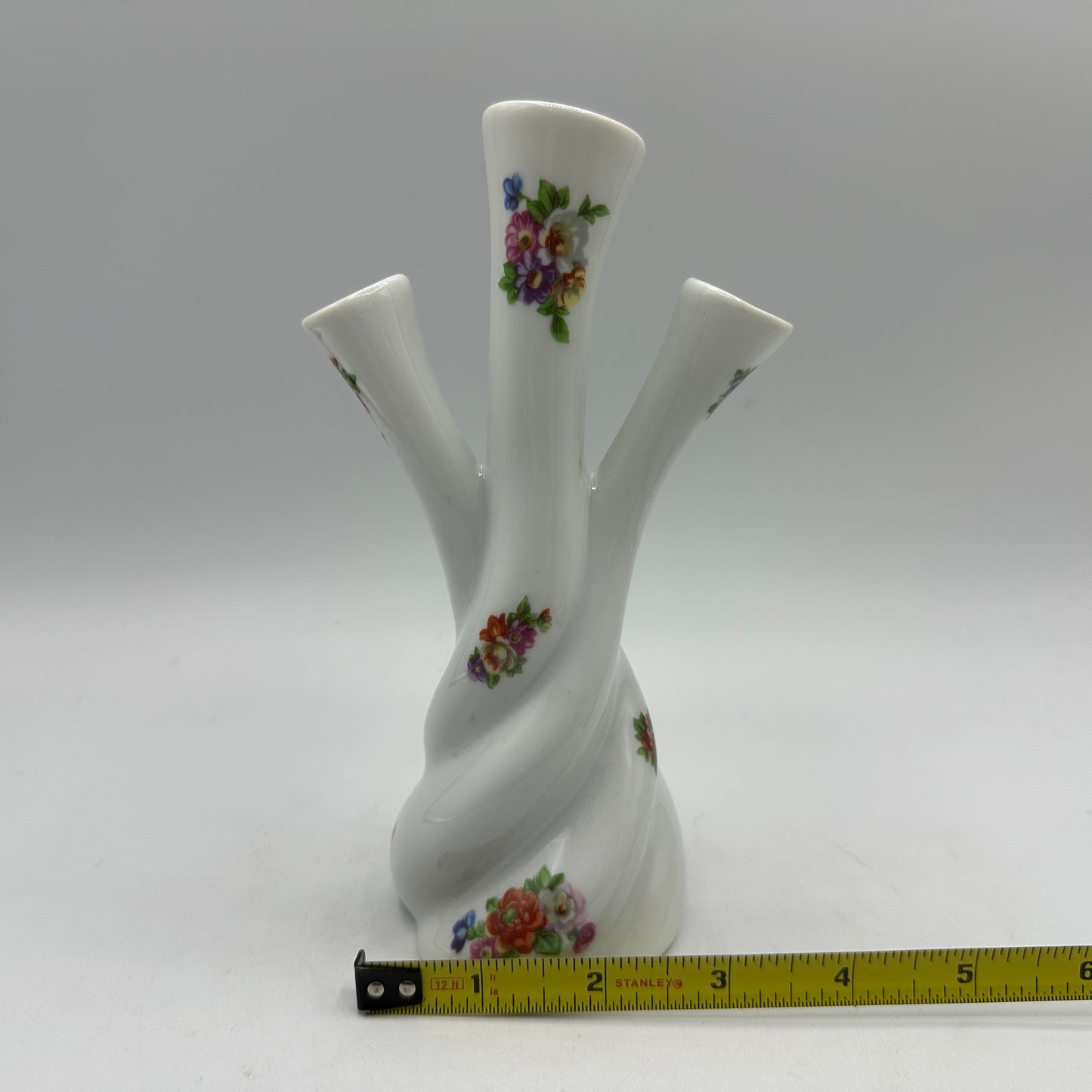 Limoges LEC 3 Finger Bud Vase, Floral Pattern