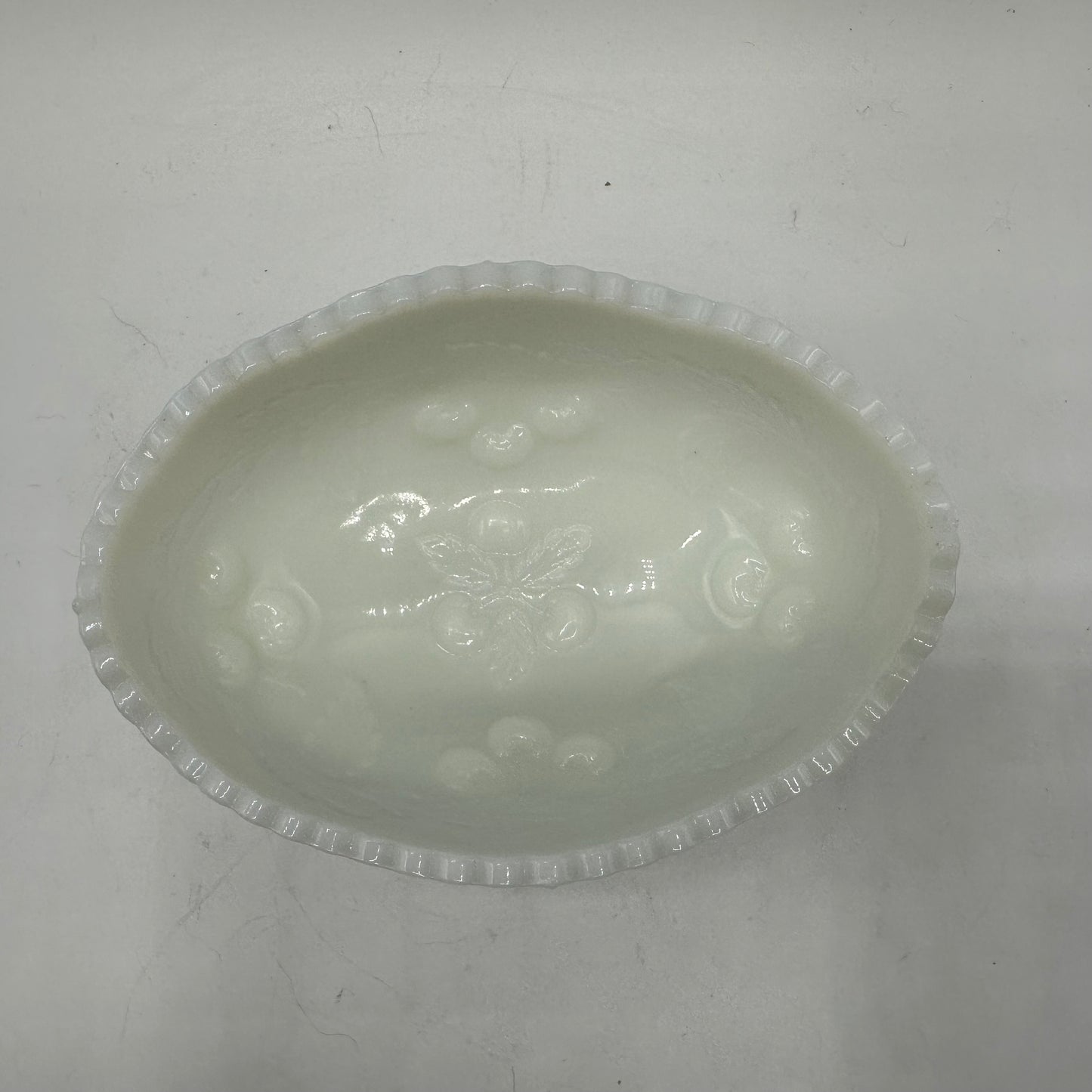 LG Wright Glass Oval Bowl With Cherry Pattern