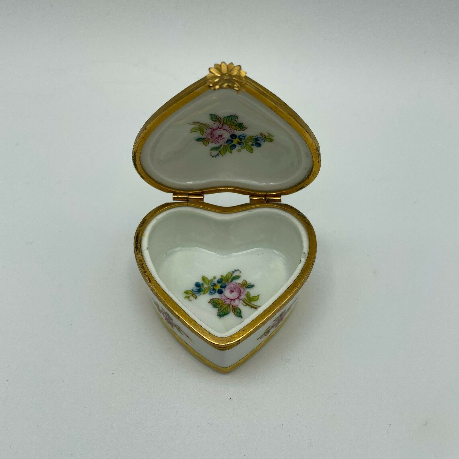 Heart Shaped Pill Box with Flowers Hinged Lid Porcelaine De Paris France - Nostalgia 2 Now