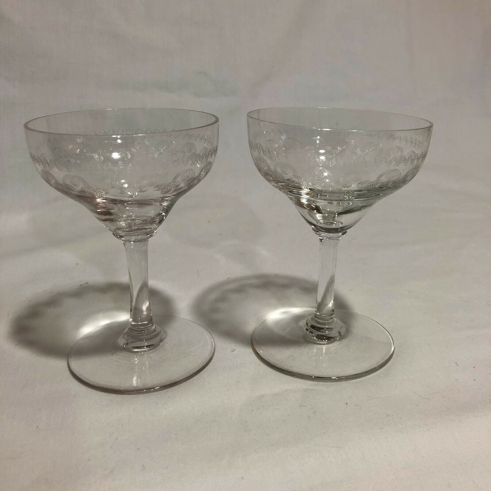 2 Pall Mall Design Vintage Acid Etched Design Wine Glasses-Simply Beautiful! - Nostalgia 2 Now