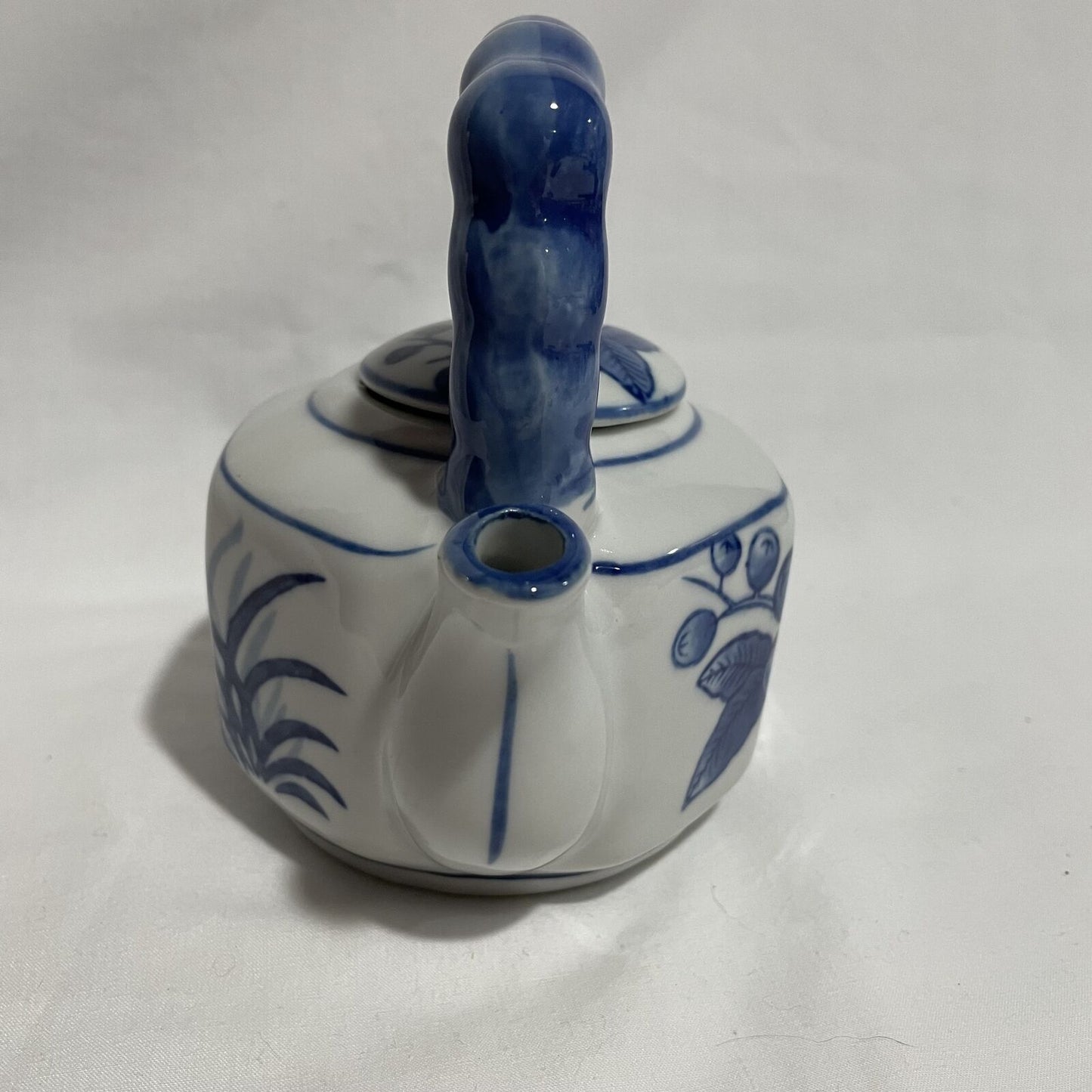 Vintage Blue And White Ceramic Round Teapot Lided - Nostalgia 2 Now