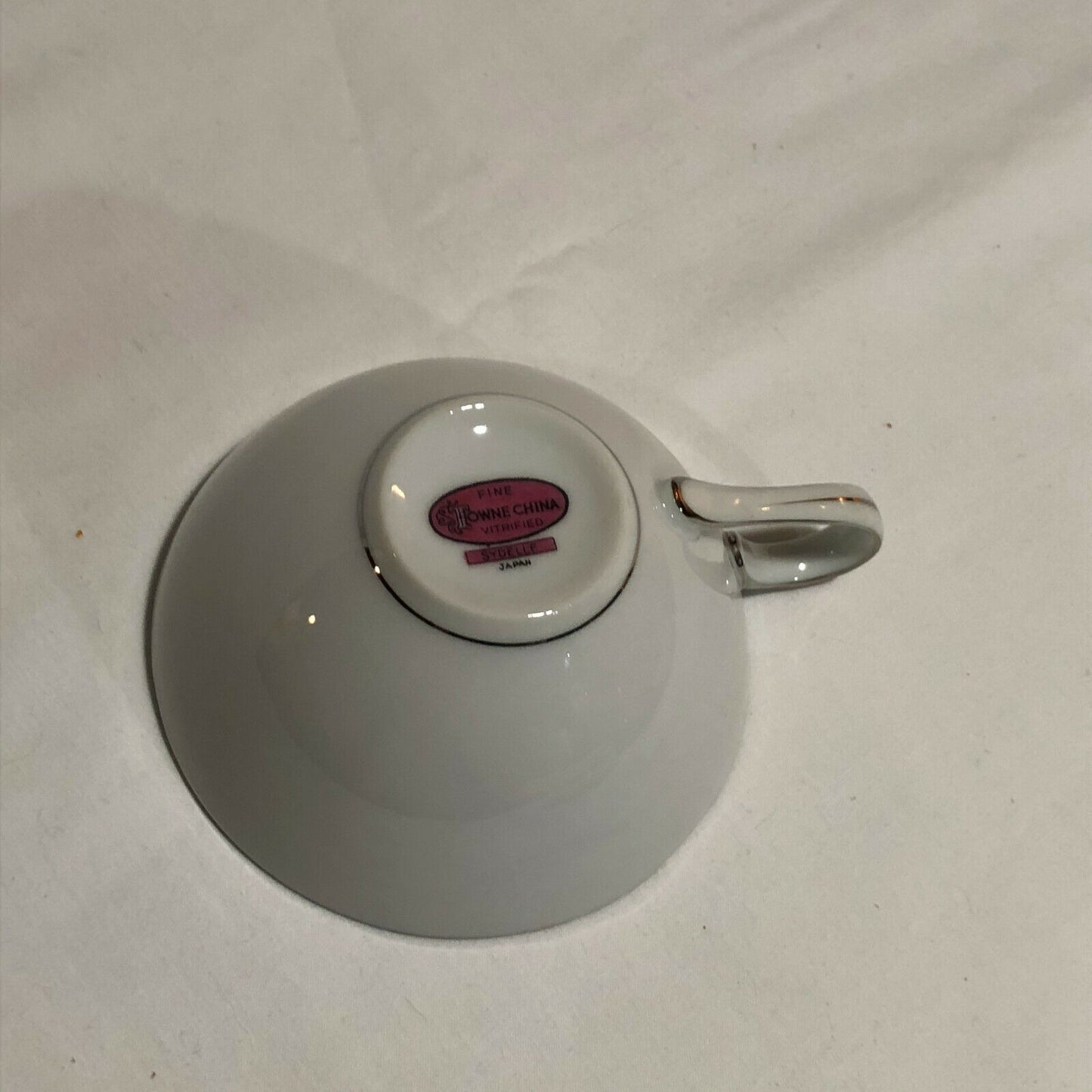 Towne China Japan-Sydelle Pattern Cups & Saucers-Set of 4 Cups + 2 Extra Cups - Nostalgia 2 Now