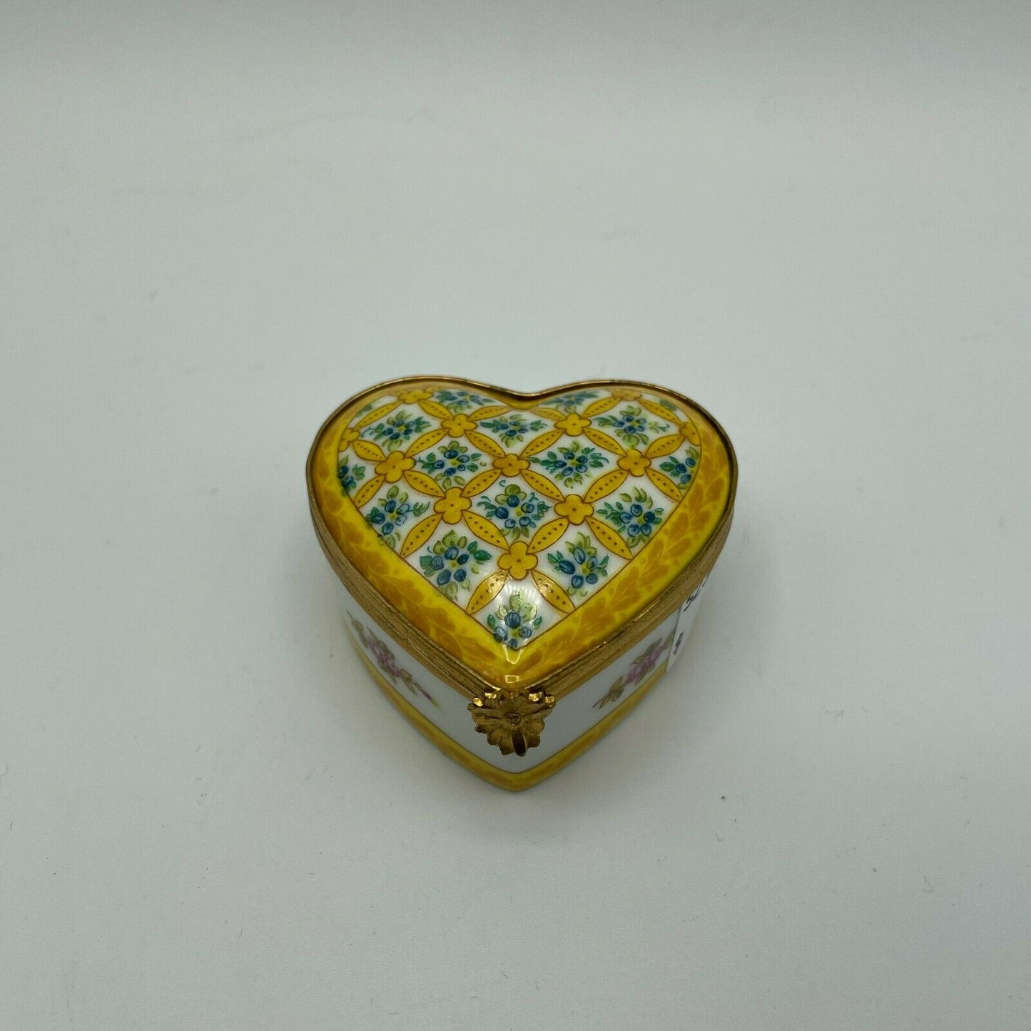 Heart Shaped Pill Box with Flowers Hinged Lid Porcelaine De Paris France - Nostalgia 2 Now