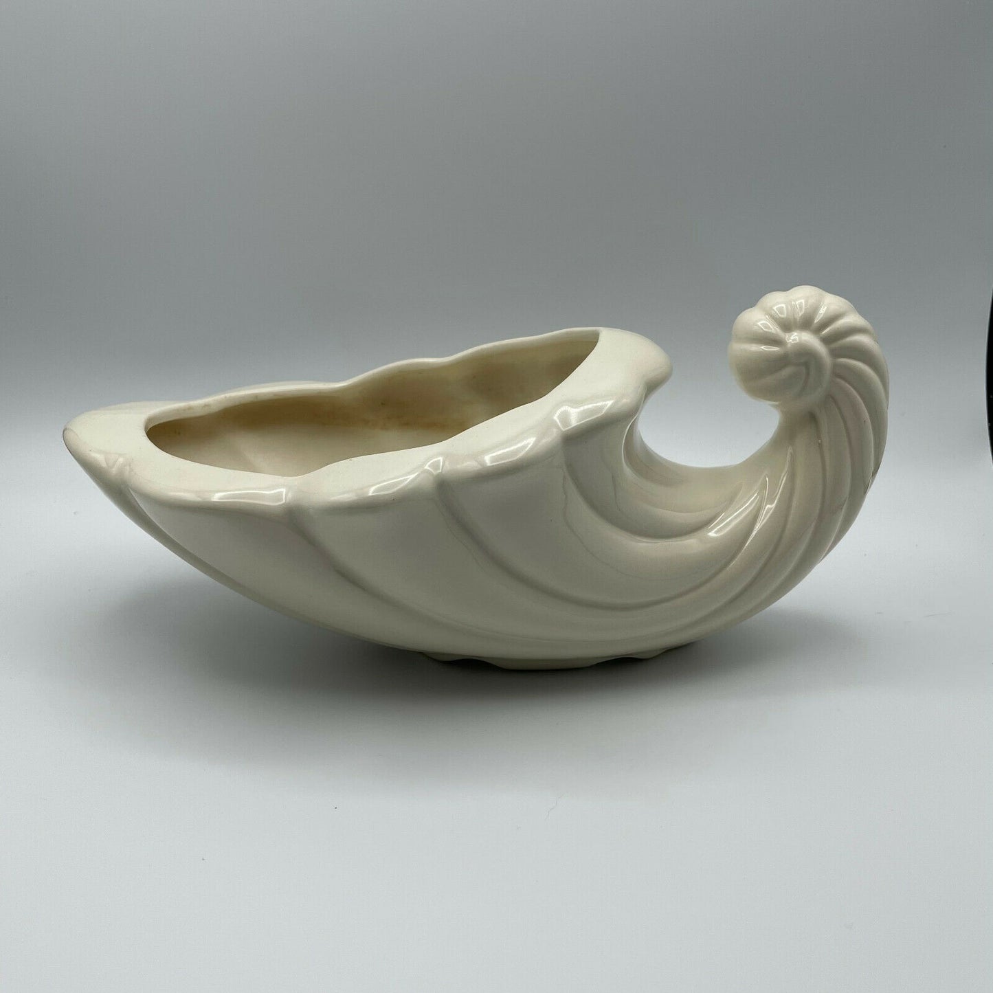 Cornucopia Planter Ceramic White - Nostalgia 2 Now