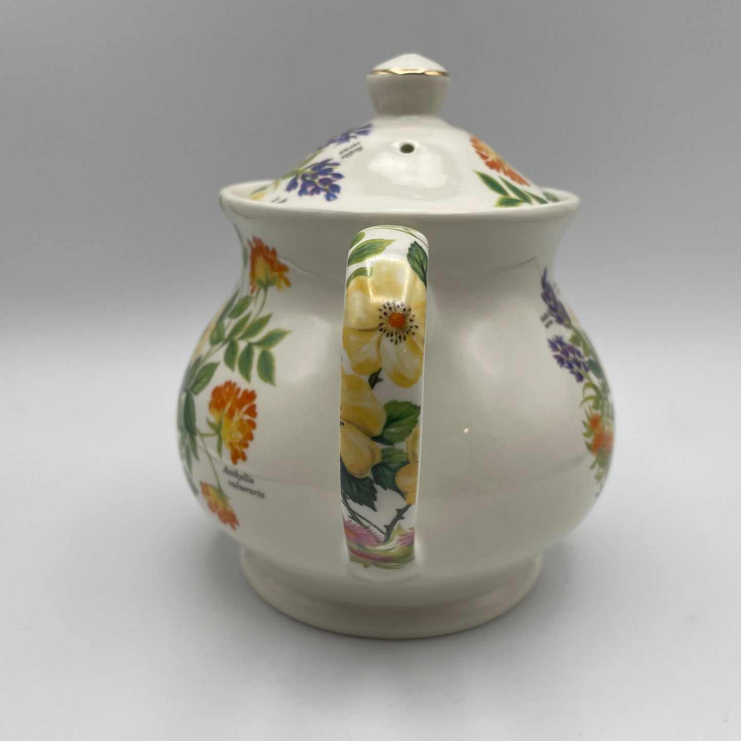 Sadler Teapot Floral Design & Flower Names
