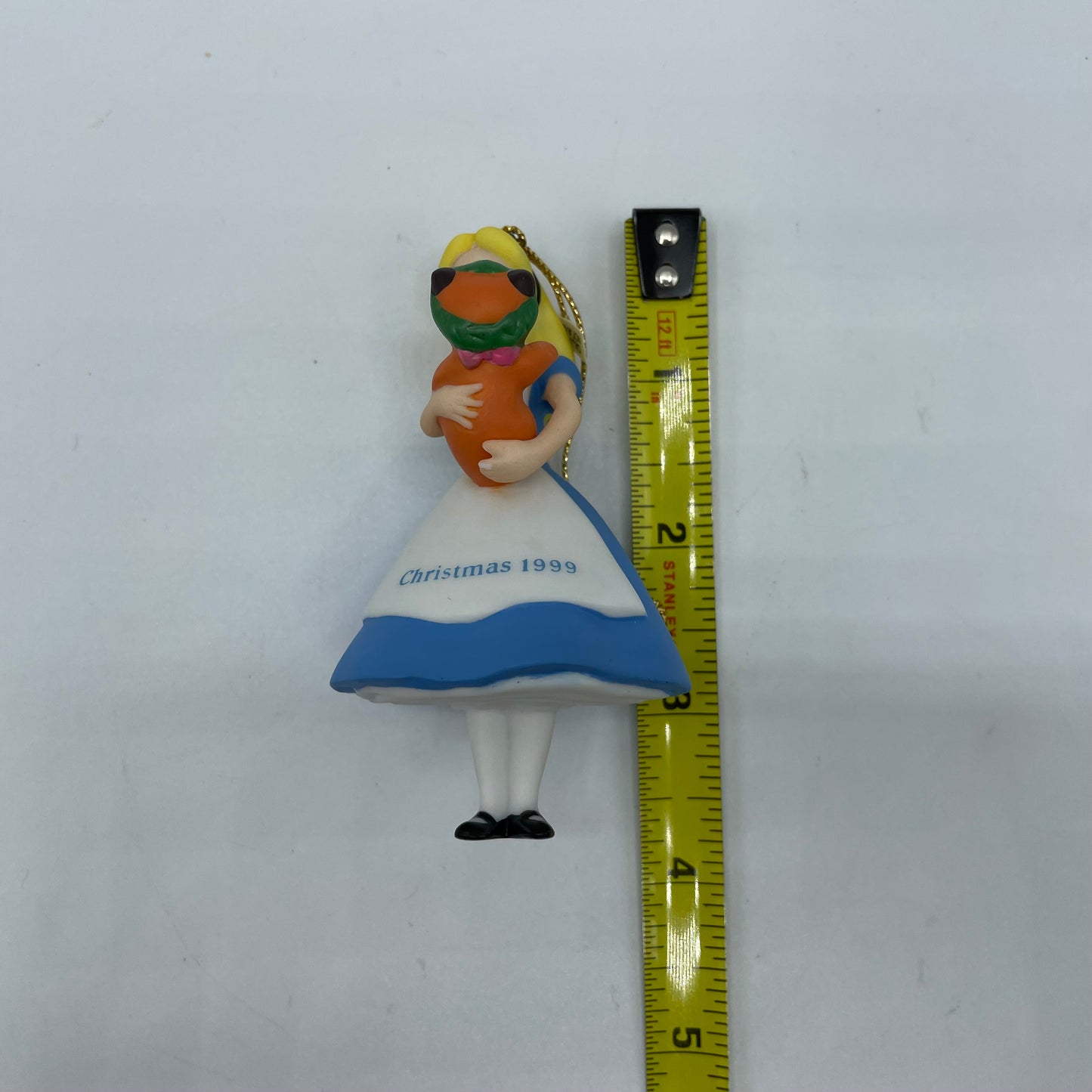 Grolier Inc. 1999 Alice in Wonderland Christmas Ornament #35500-986
