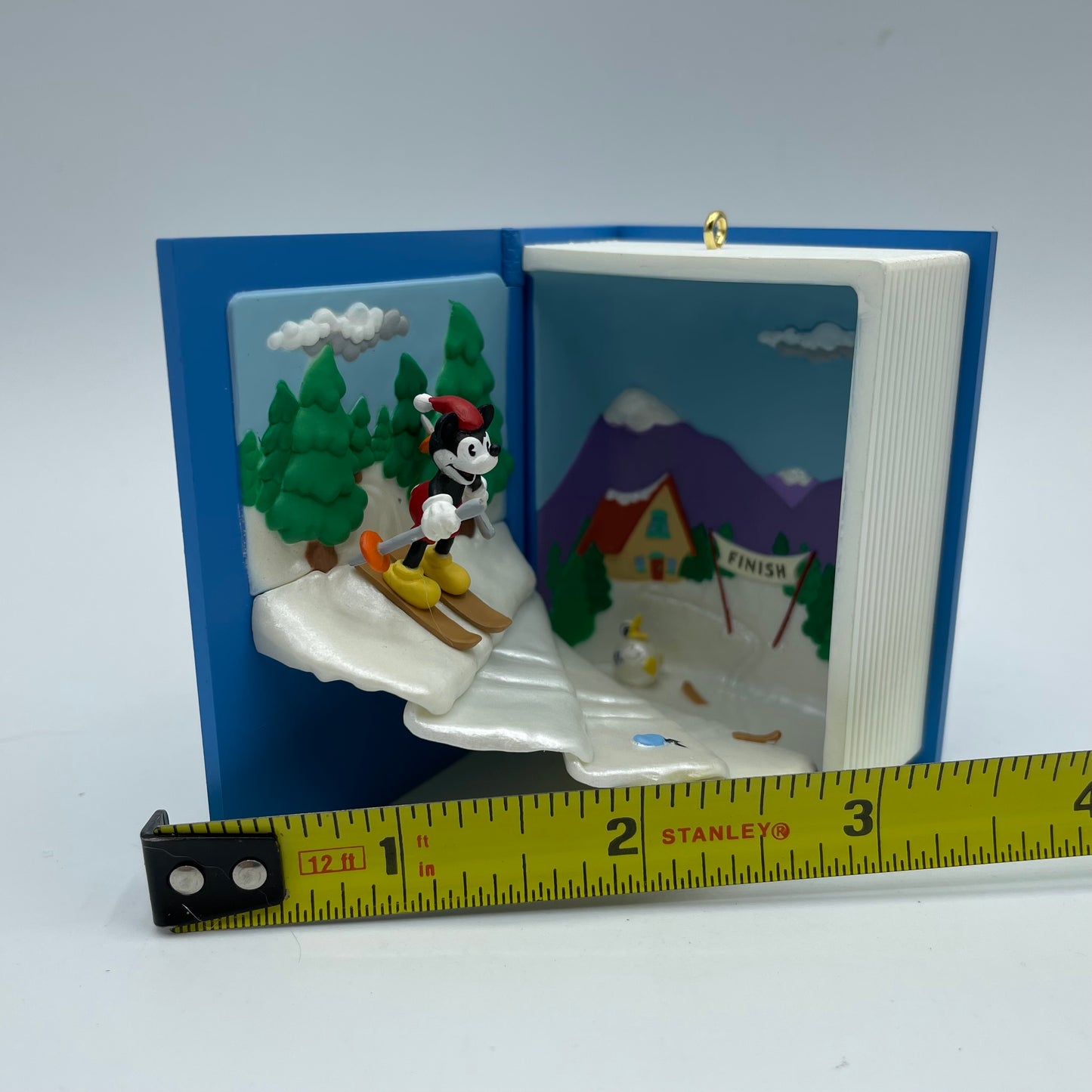 Hallmark Keepsake Ornament The Great Ski Challenge Christmas 2002