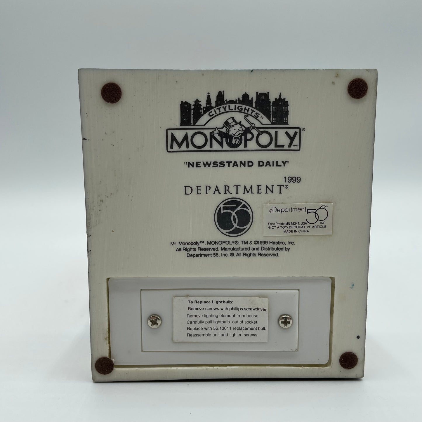 Dept. 56 Monopoly City Lights 140 St. Charles Place- Newsstand Daily- #56.13602